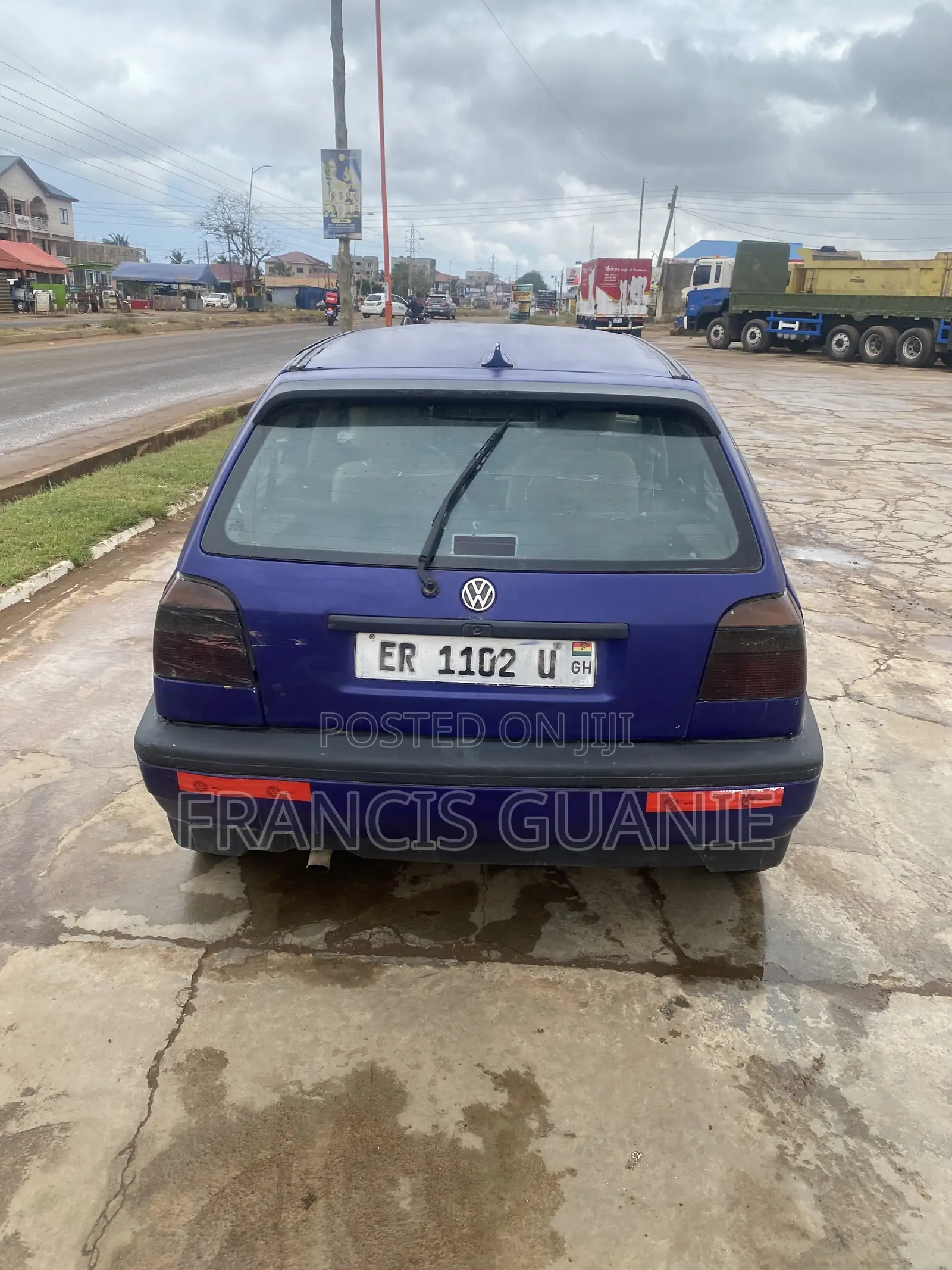 Volkswagen Golf 2000 Blue