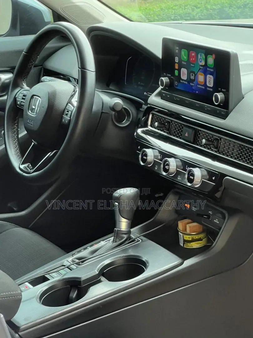 Honda Civic 2024 Silver