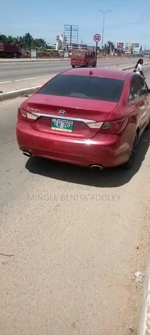Hyundai Sonata 2012 Red