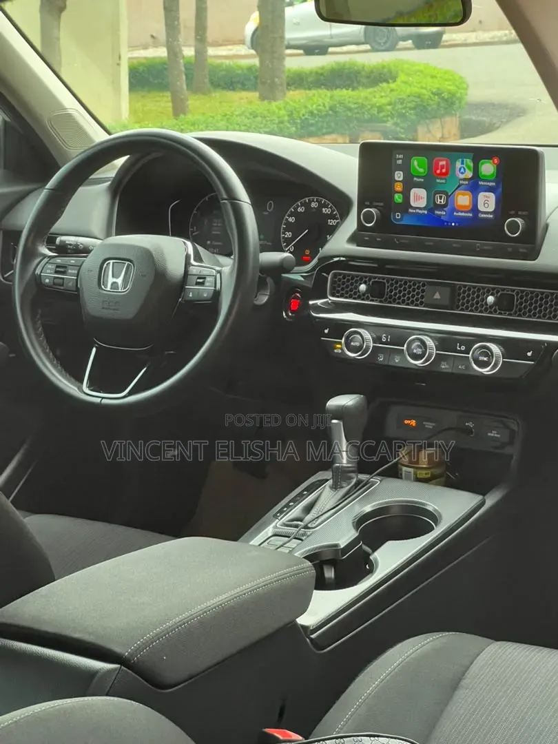 Honda Civic 2024 Silver