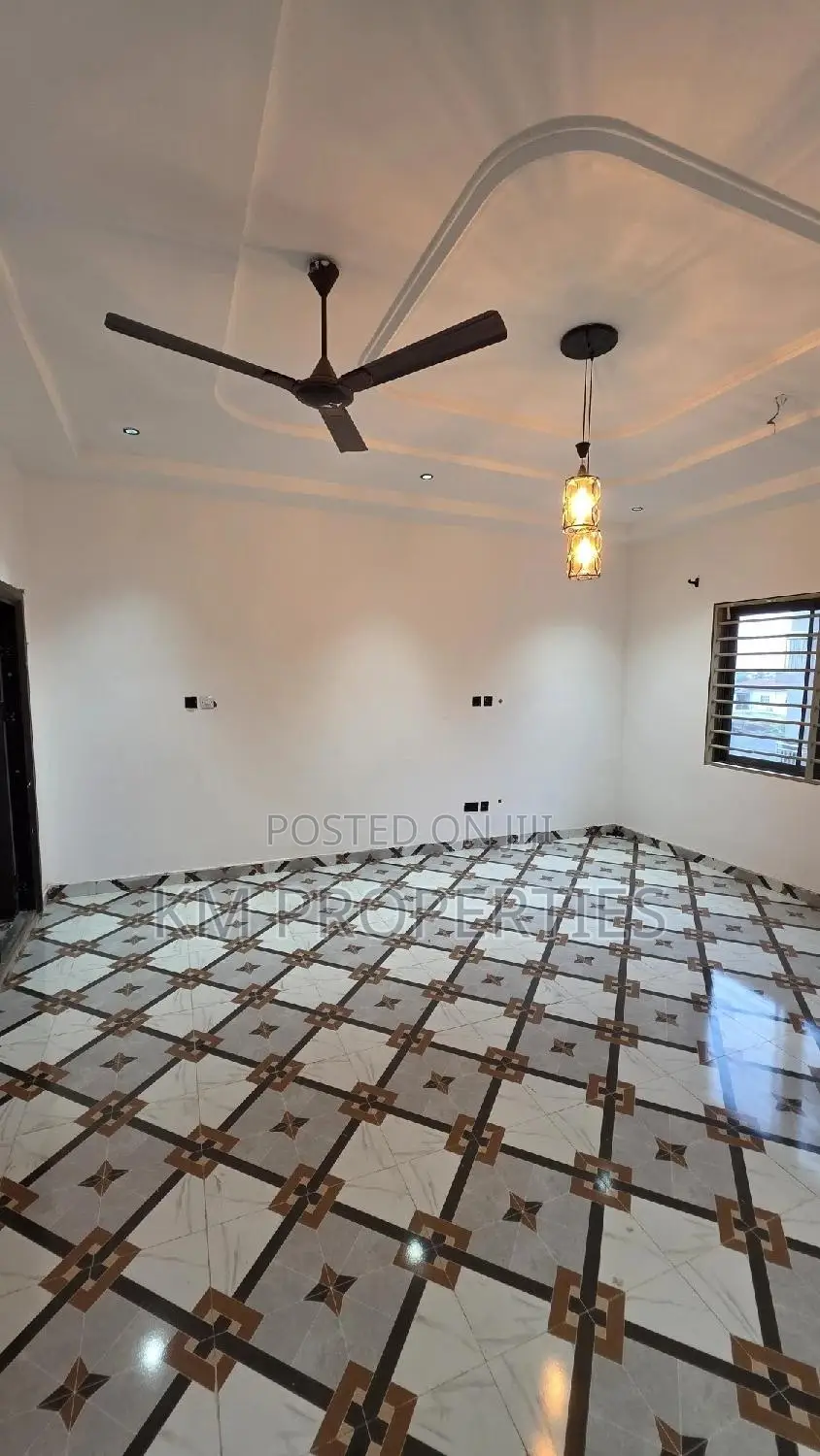 2bdrm Apartment in Mile 7 for rent