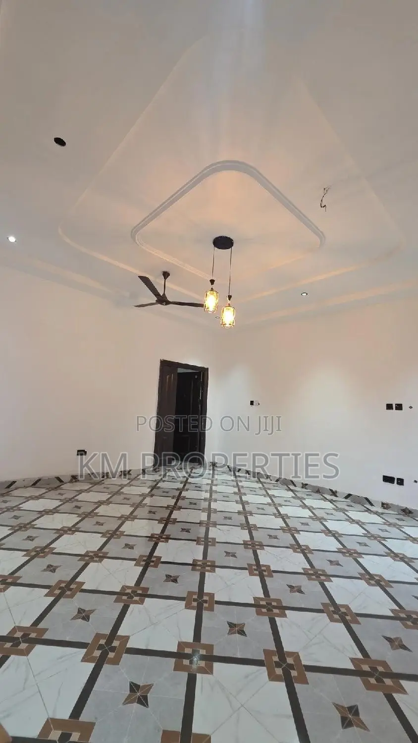 2bdrm Apartment in Mile 7 for rent