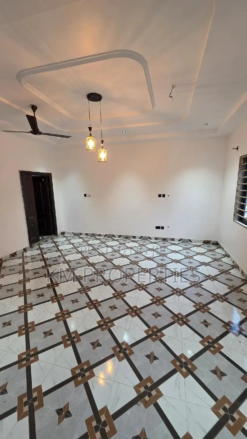 2bdrm Apartment in Mile 7 for rent