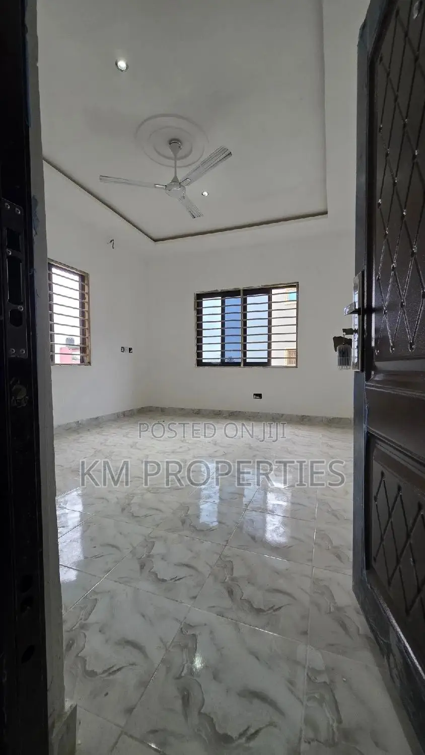 2bdrm Apartment in Mile 7 for rent