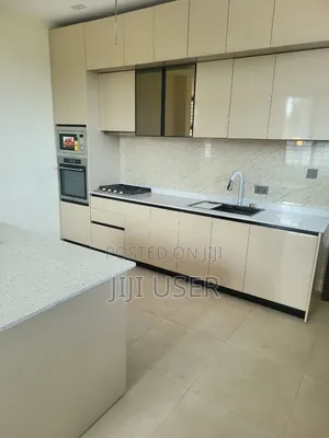 4bdrm House in Devtraco Road, Accra Metropolitan for sale