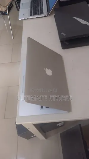 Laptop Apple MacBook Air 2014 4GB Intel Core i5 SSD 256GB