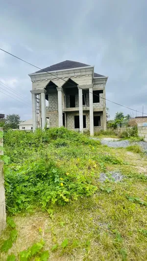 6bdrm Duplex in Ablekuma Manhean for sale