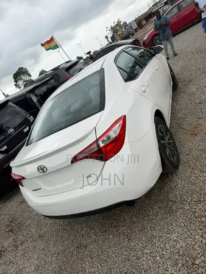 Toyota Corolla L 4dr Sedan (1.8L 4cyl 4A) 2014 White