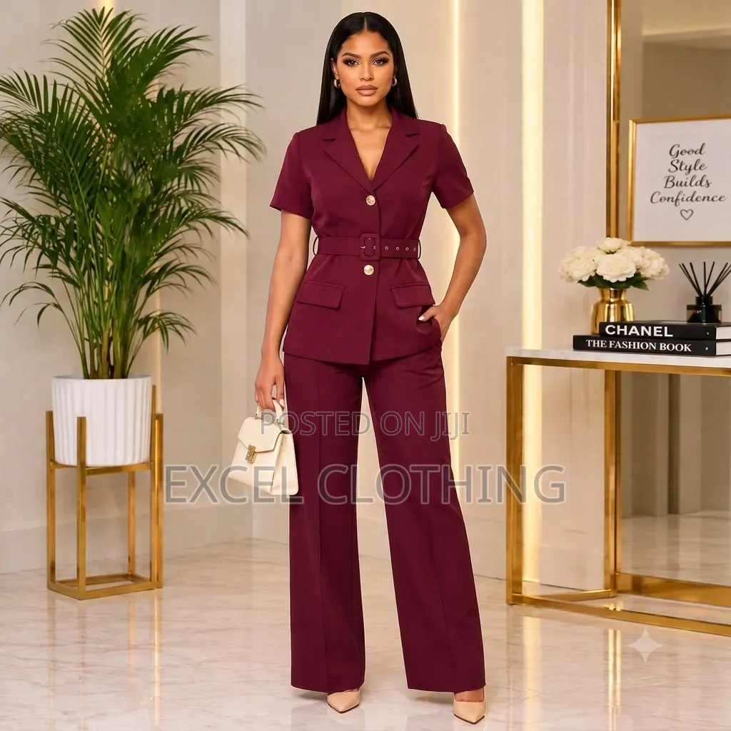 Women’s Belted 2-Piece Suit – Short-Sleeve