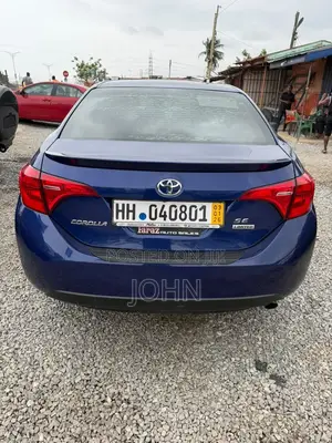 Toyota Corolla SE (1.8L 4cyl 2A) 2018 Blue
