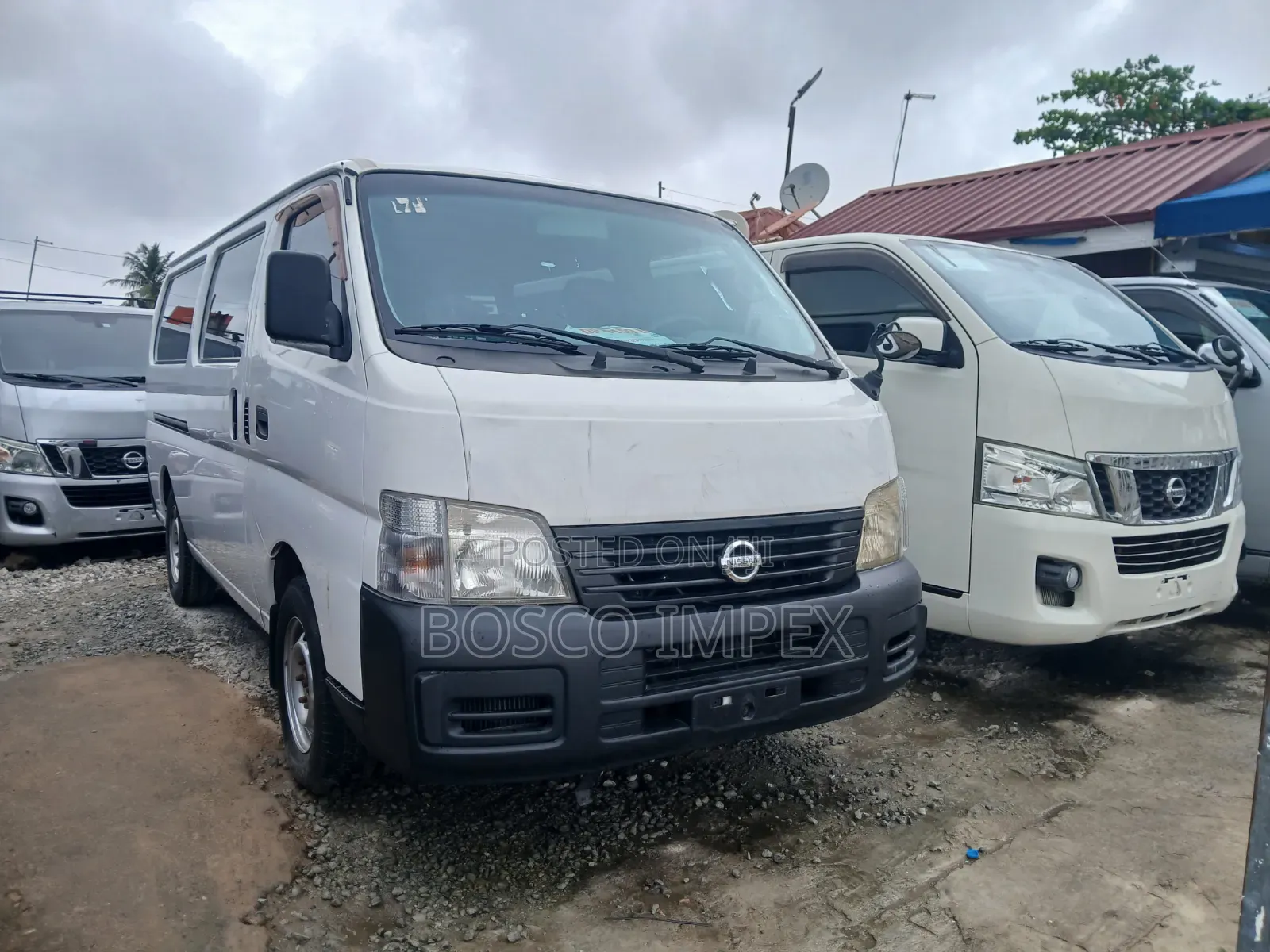 Nissan Caravan (Urvan) 2008 White
