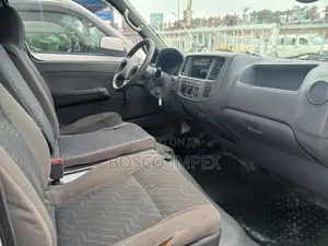 Nissan Caravan (Urvan) 2008 White