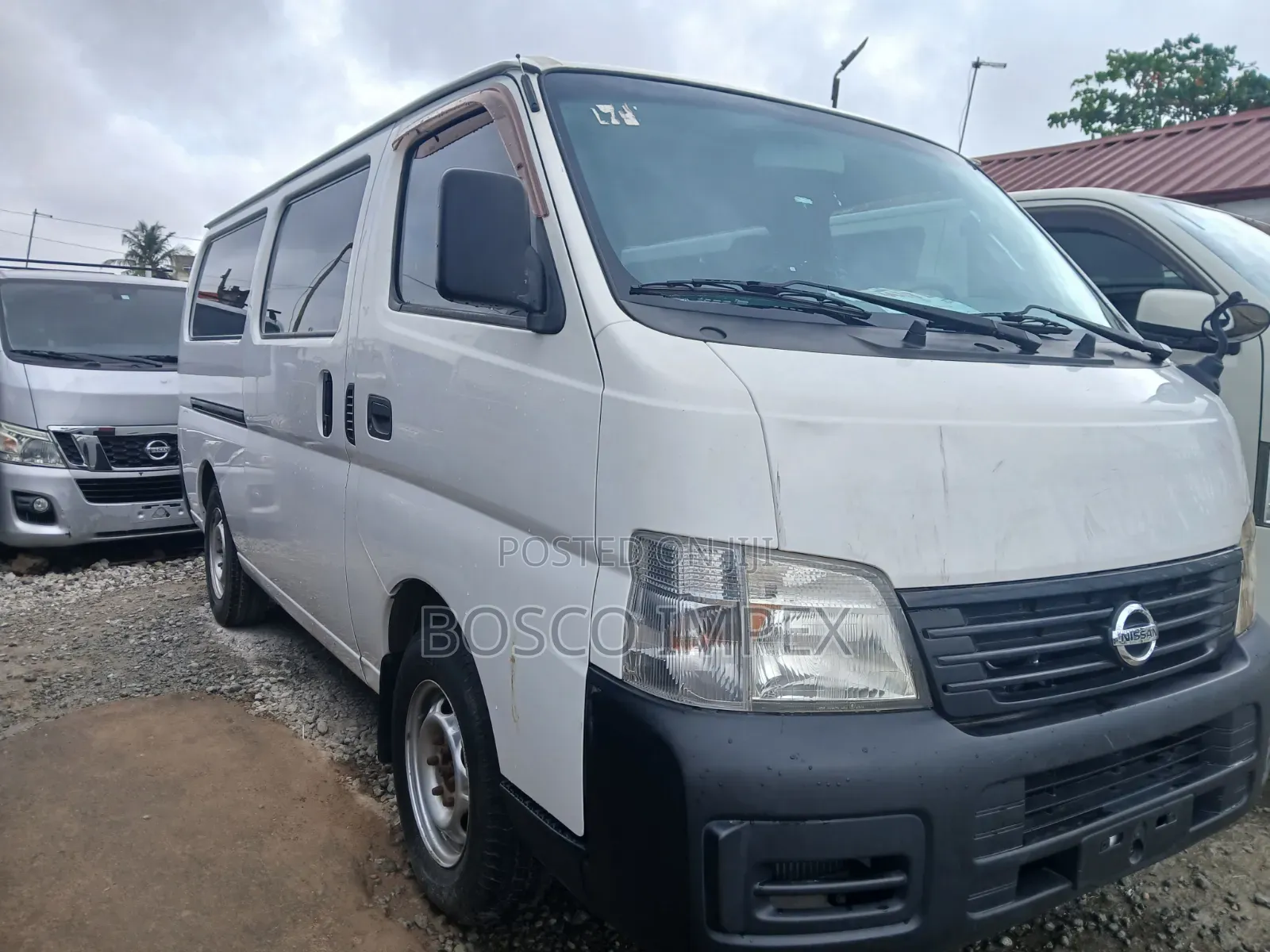 Nissan Caravan (Urvan) 2008 White