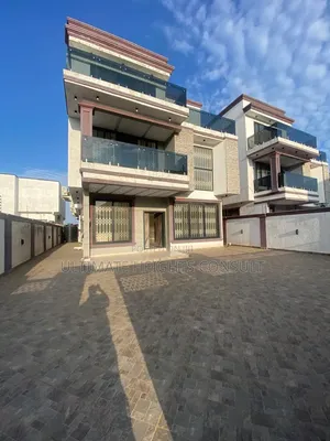 4bdrm House in School Junction, Otano for sale
