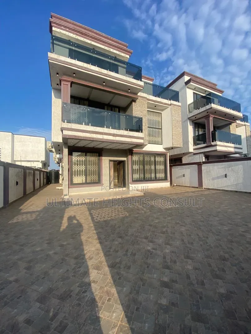 4bdrm House in School Junction, Otano for sale