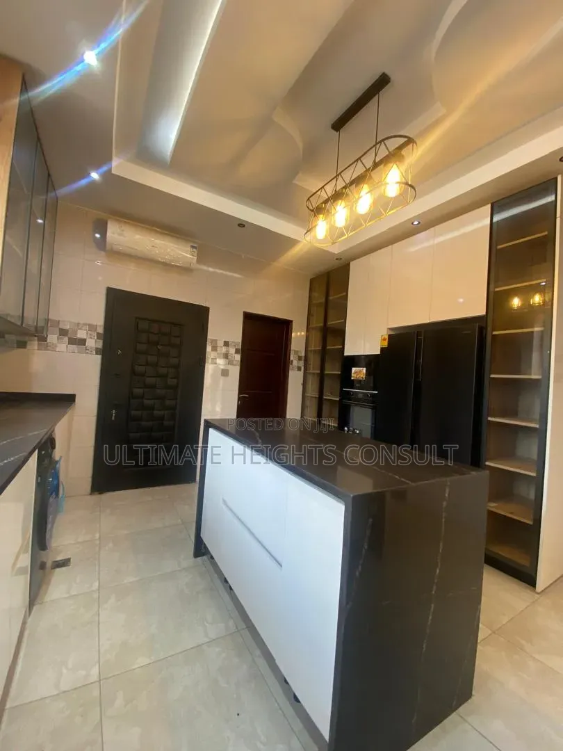 4bdrm House in School Junction, Otano for sale