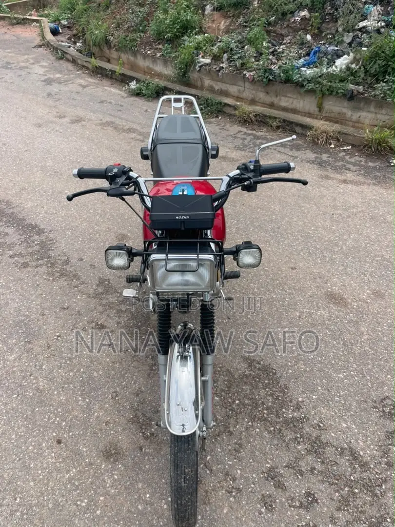 Royal RY125 2025 Red