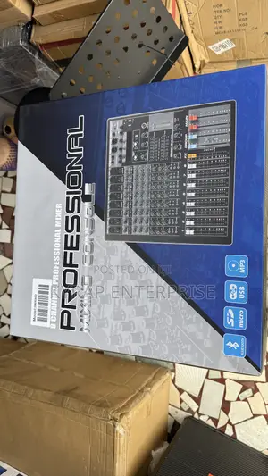 Yamaha 8 Channel Raw Mixer