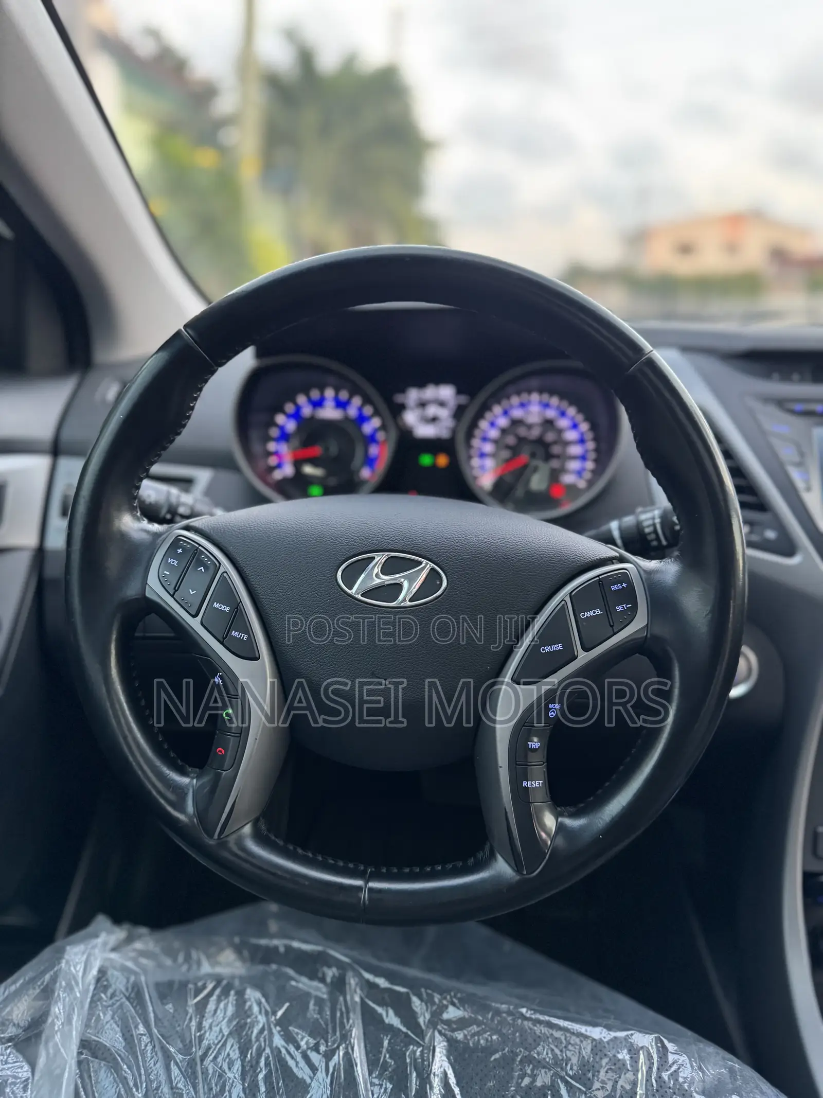 Hyundai Elantra Limited 4dr Sedan (1.8L 4cyl 6A) 2015 White