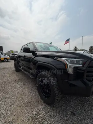 New Toyota Tundra Limited CrewMax 4WD SB w/6.5' Bed 2026 Black