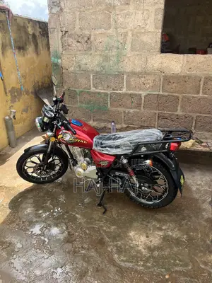 New Royal RY125 2026 Red