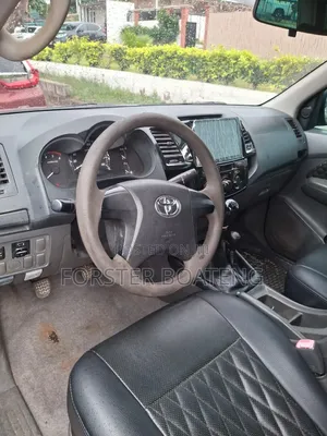 Toyota Hilux 2015
