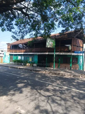 5bdrm House in Adabraka, Cathedral Area for sale