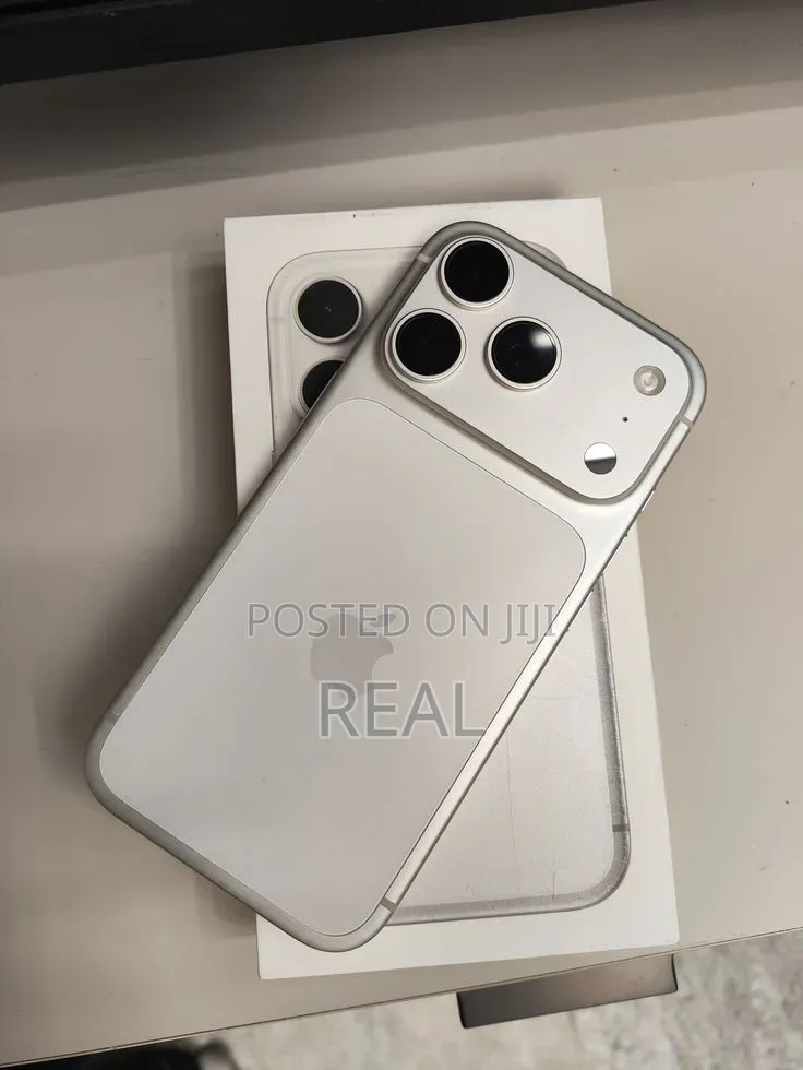 New Apple iPhone 17 Pro Max 1 TB Silver