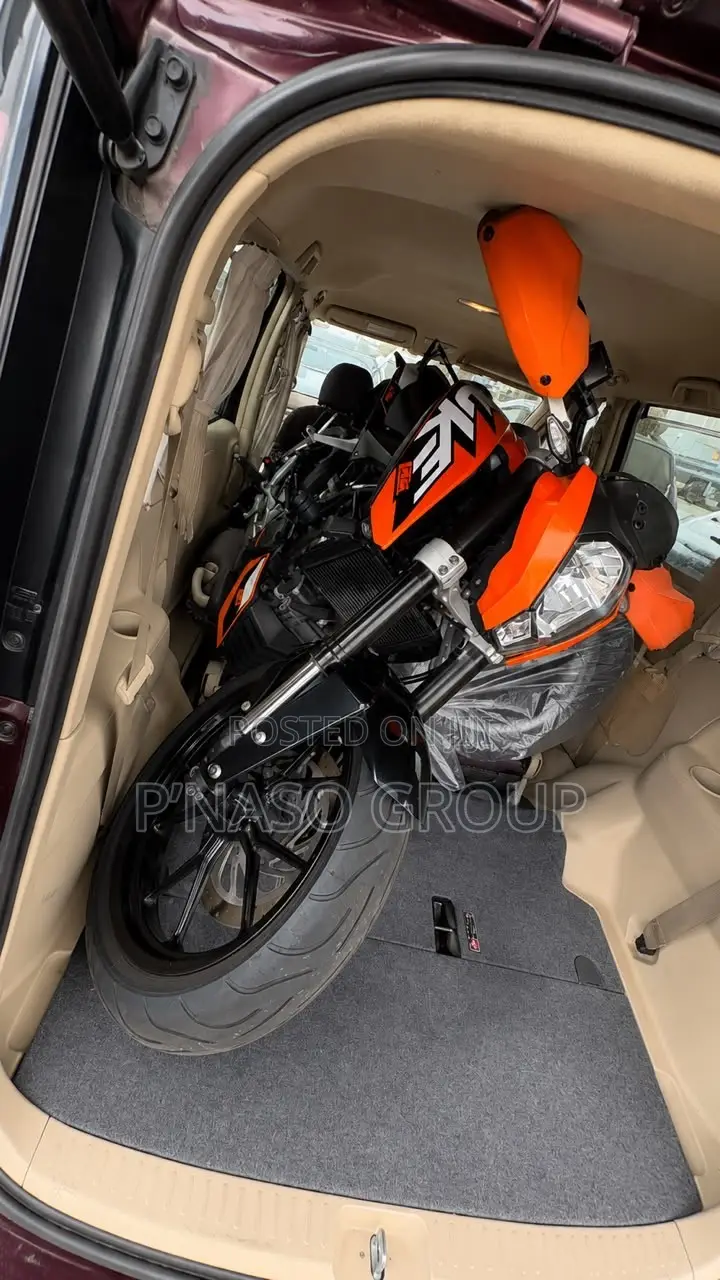 KTM Duke 125 2013 Orange