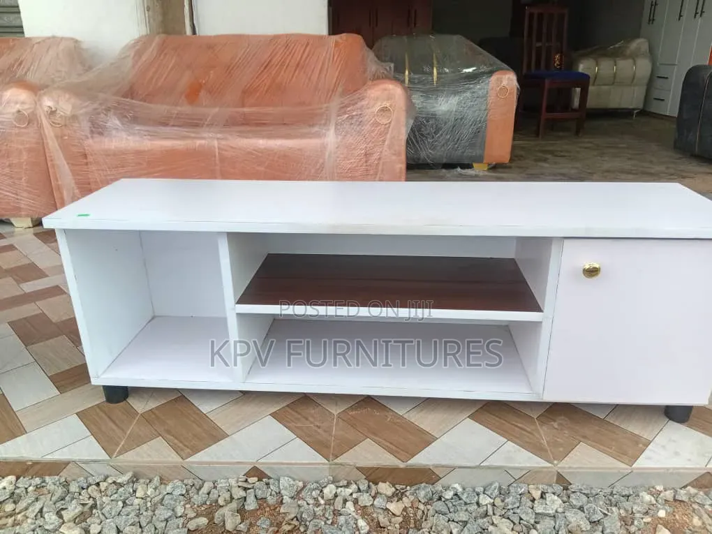4ft TV Stand (Laminated Board)