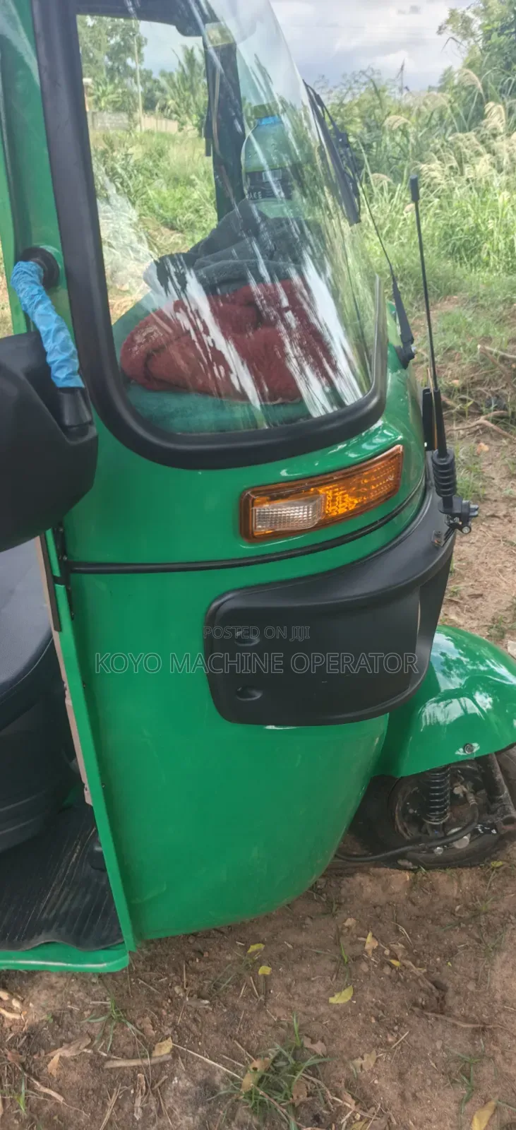 Bajaj RE 2026 Green