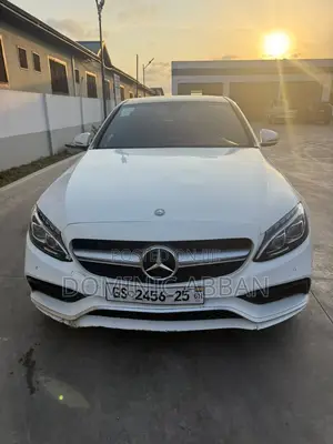 Mercedes-Benz C300 2016 White