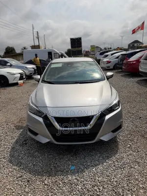 Nissan Versa 1.6 SV 2021 Gray
