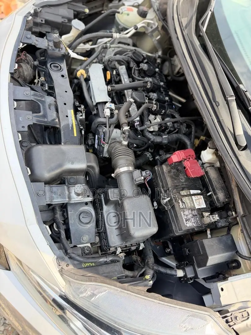 Nissan Versa 1.6 SV 2021 Gray
