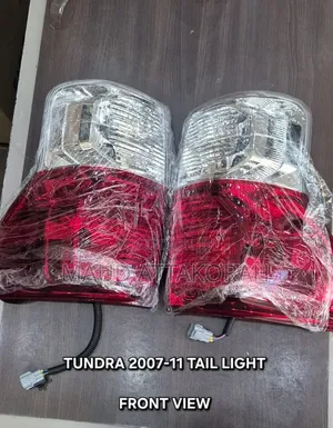 Toyota Tundra 2007-2011 Taillight