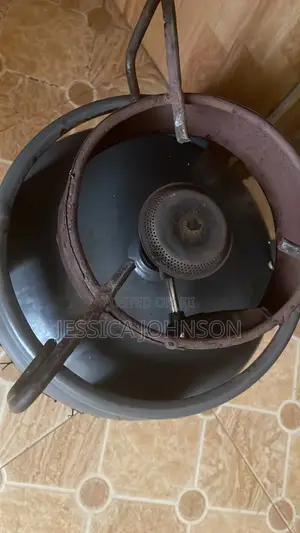 Gas Cylinder and Table Top Gas Stove