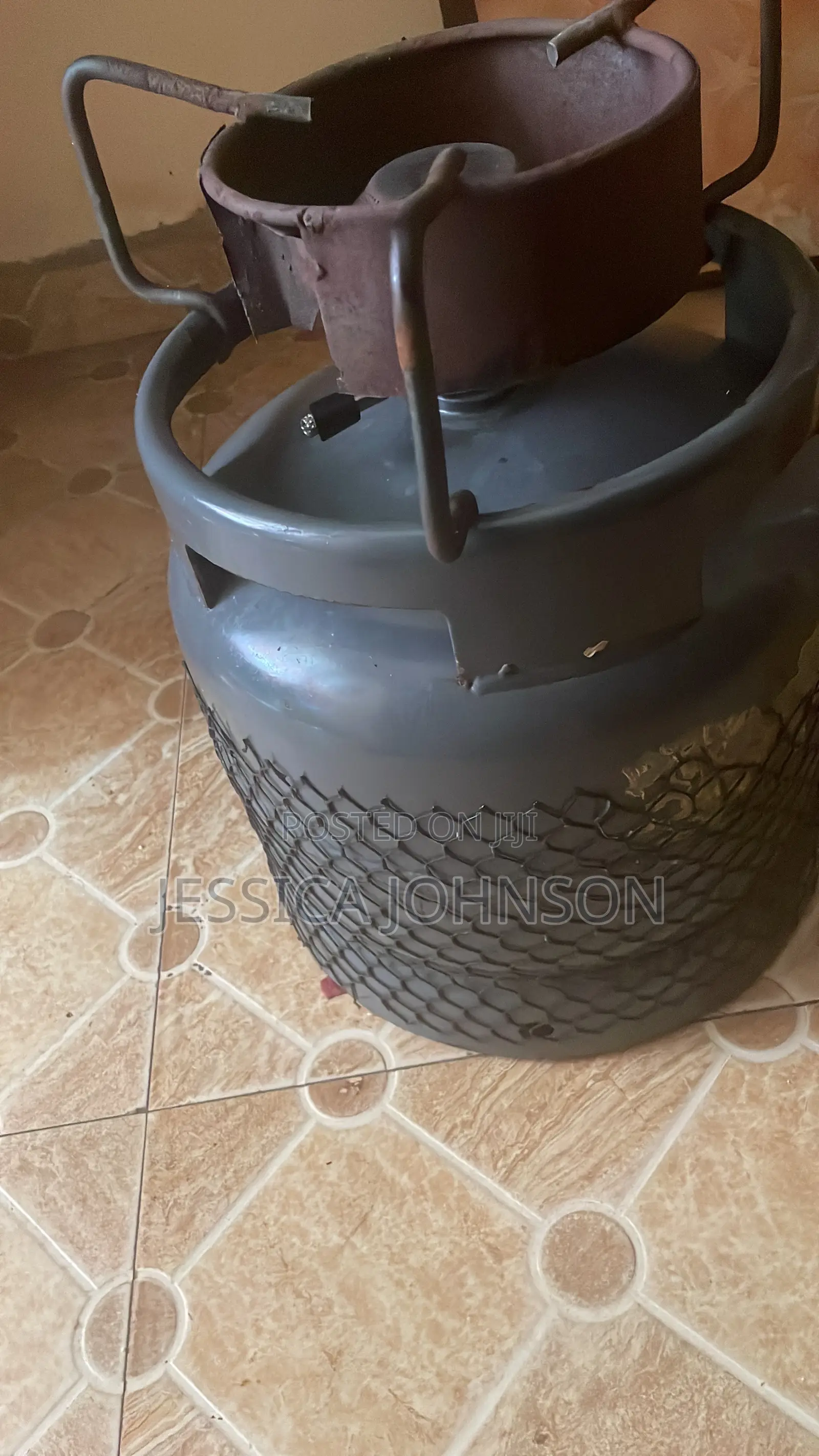 Gas Cylinder and Table Top Gas Stove