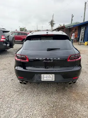 Porsche Macan Turbo 2016 Black
