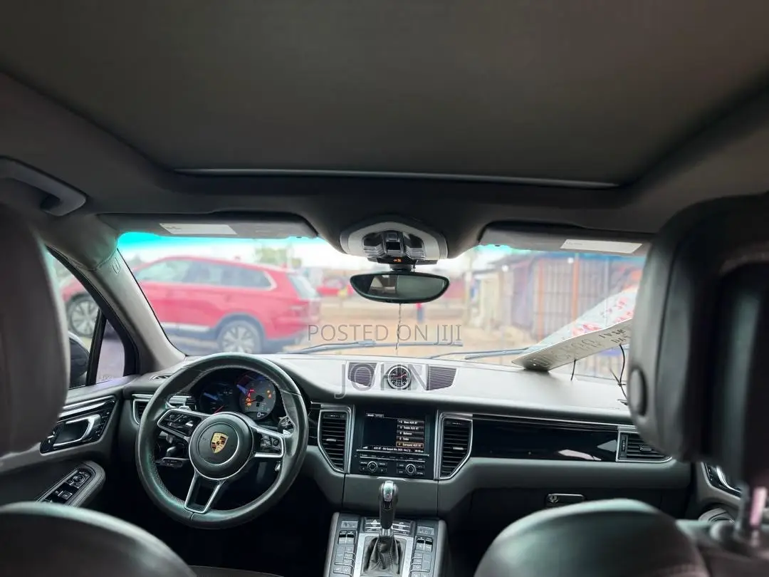 Porsche Macan Turbo 2016 Black