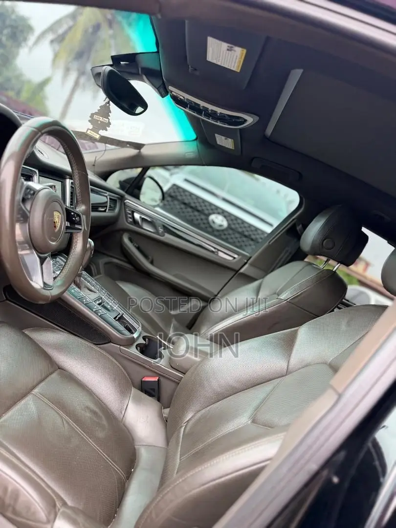 Porsche Macan Turbo 2016 Black