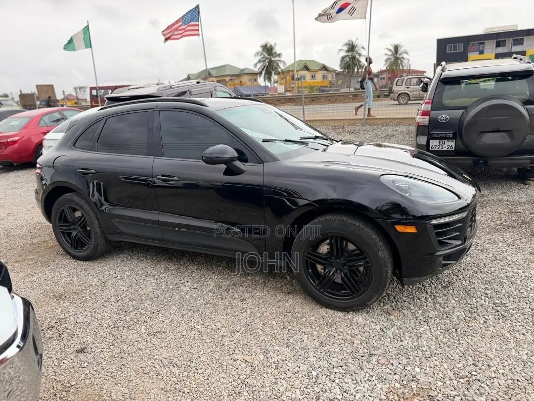 Porsche Macan Turbo 2016 Black