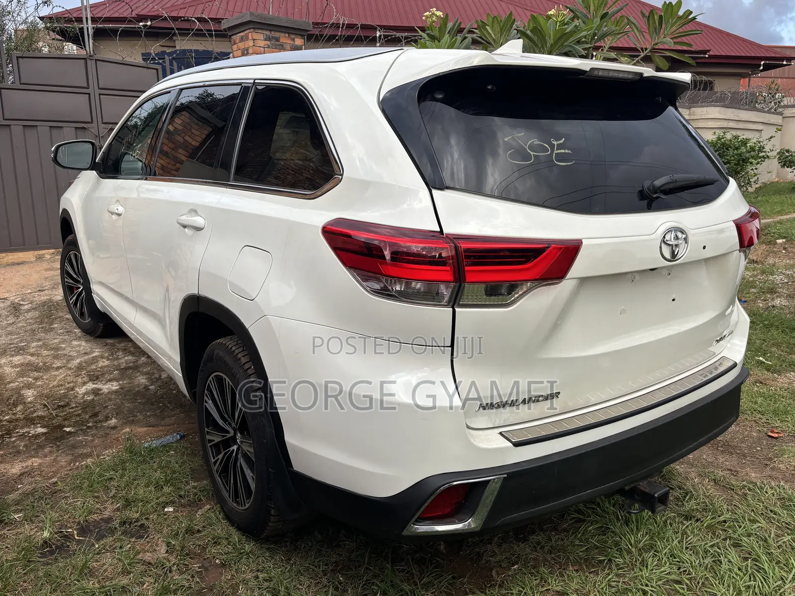 Toyota Highlander XLE 4x4 V6 (3.5L 6cyl 8A) 2018 White