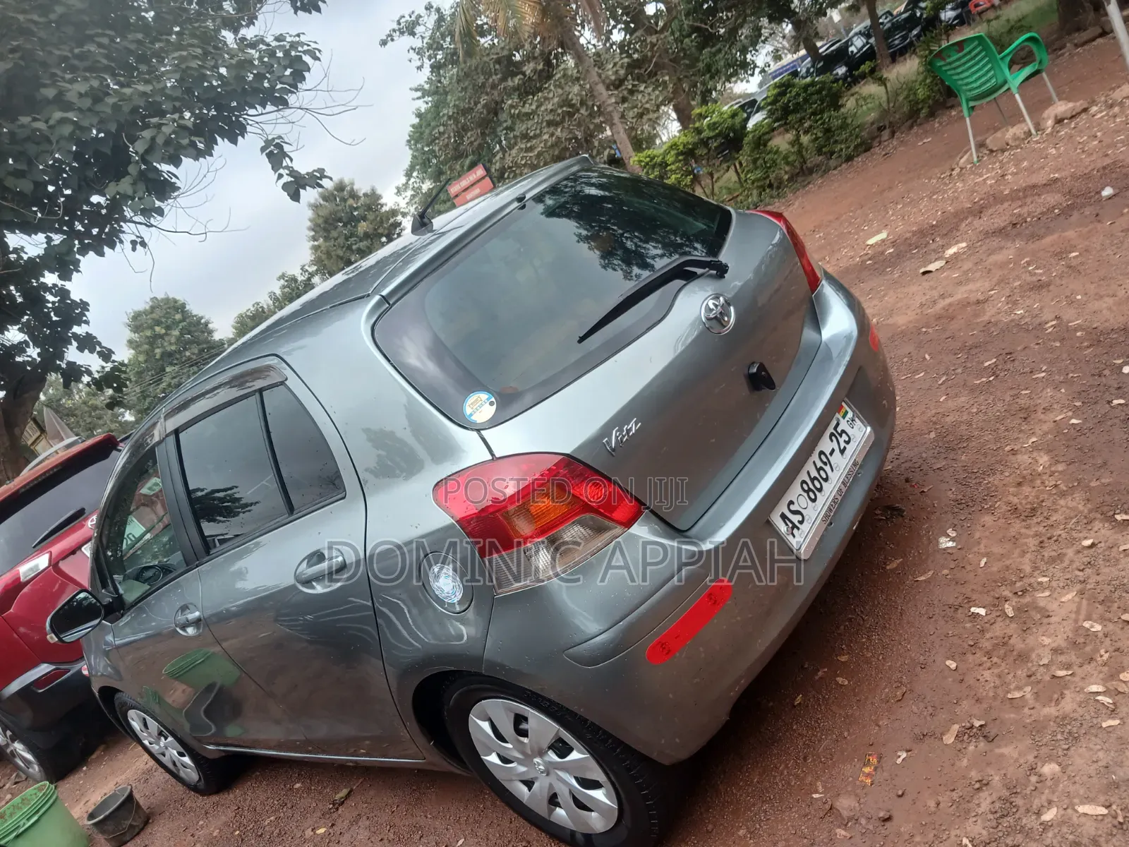 Toyota Vitz 1.3 AWD 5dr 2012 Gray