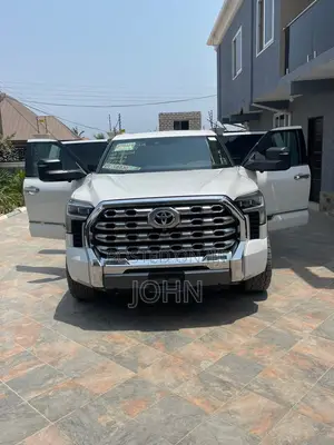 Toyota Tundra 1794 Edition CrewMax 5.5' Bed 2023 White