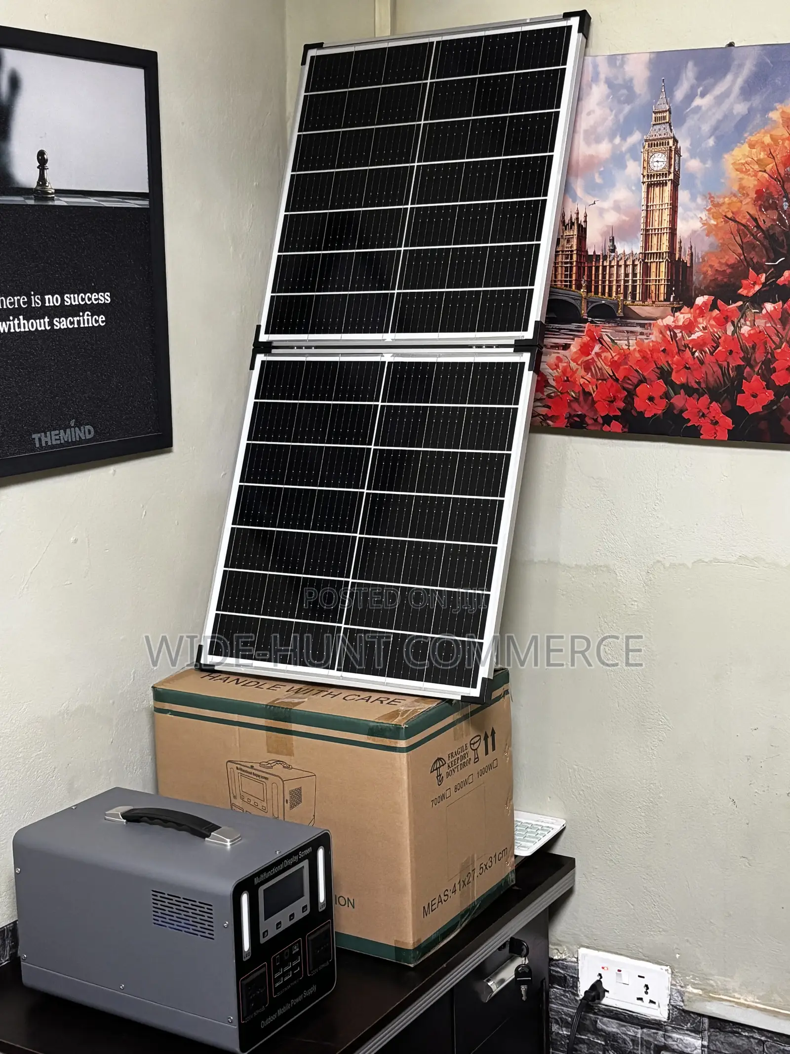 1000Watt Solar Portable Power Station.