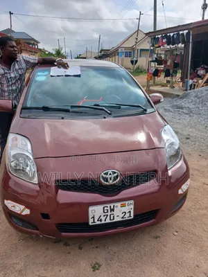 Toyota Vitz 2010 Brown