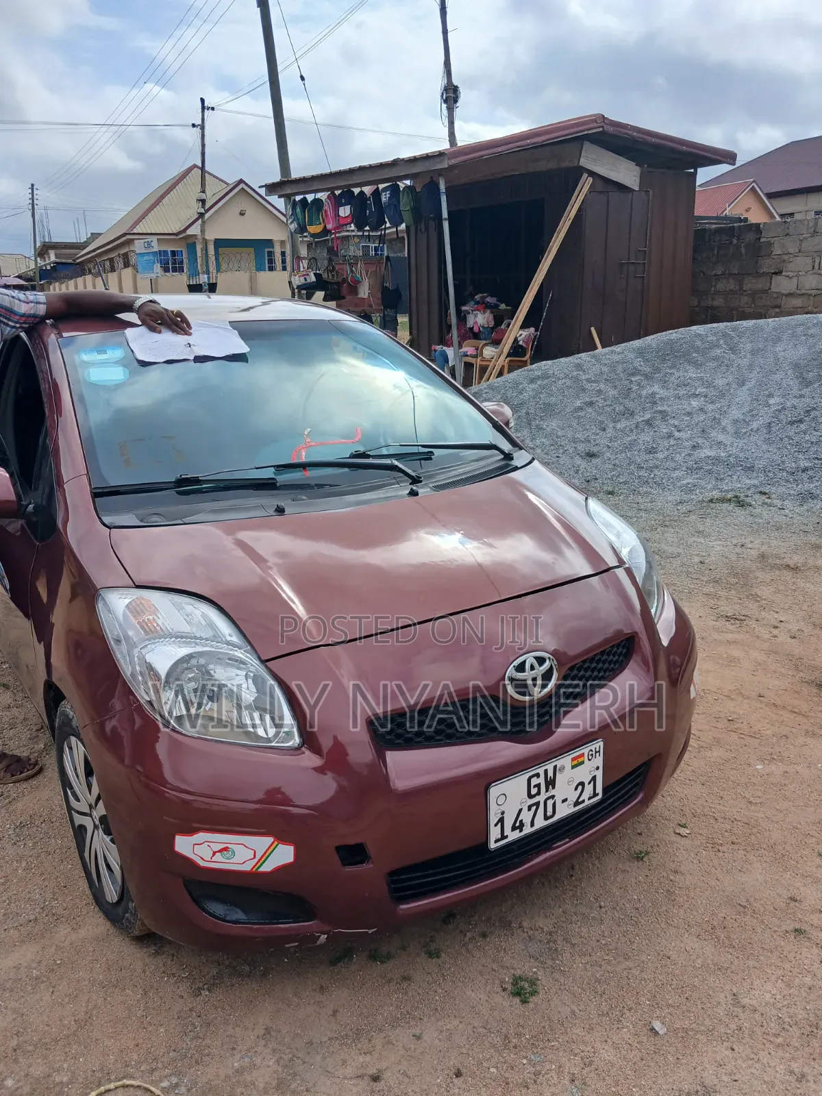 Toyota Vitz 2010 Brown