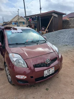 Toyota Vitz 2010 Brown