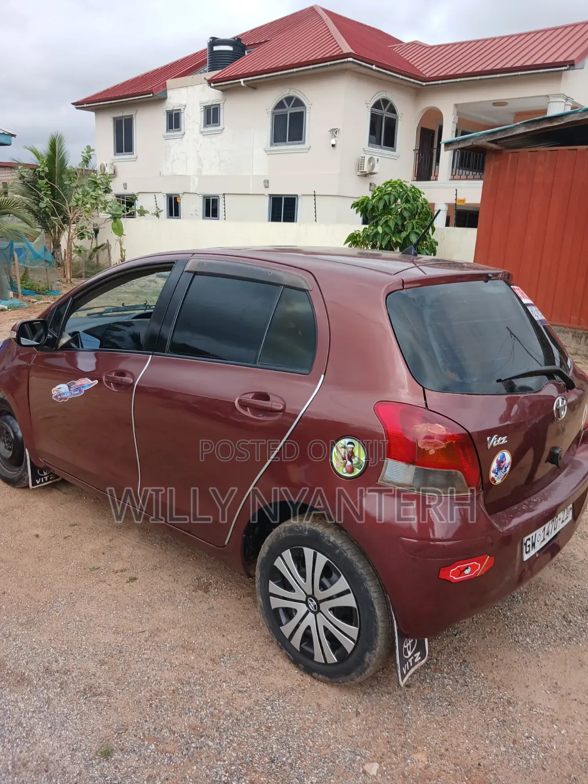 Toyota Vitz 2010 Brown
