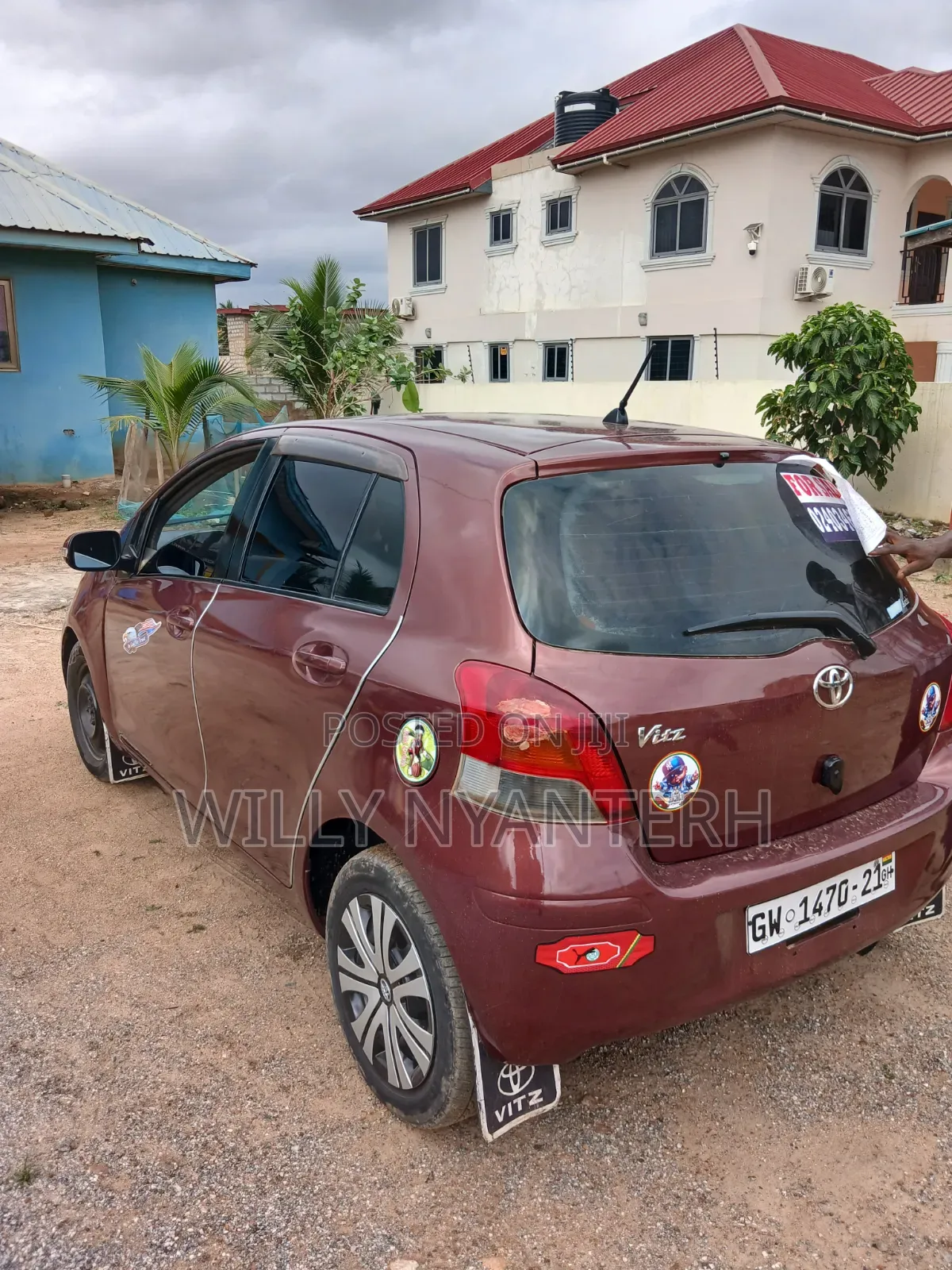 Toyota Vitz 2010 Brown